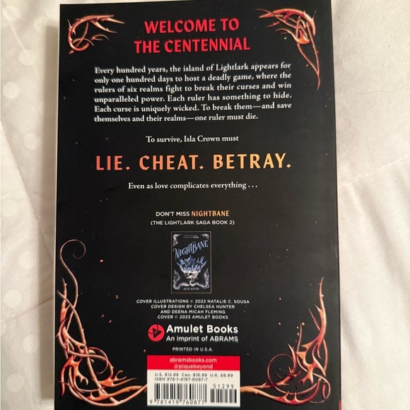 Lightlark by Alex Aster - Picture 2 of 2